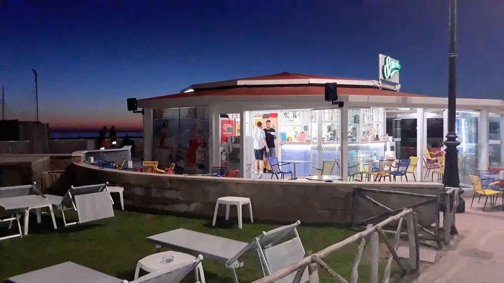 Cena da Spuma Summer House: 5 posti liberi