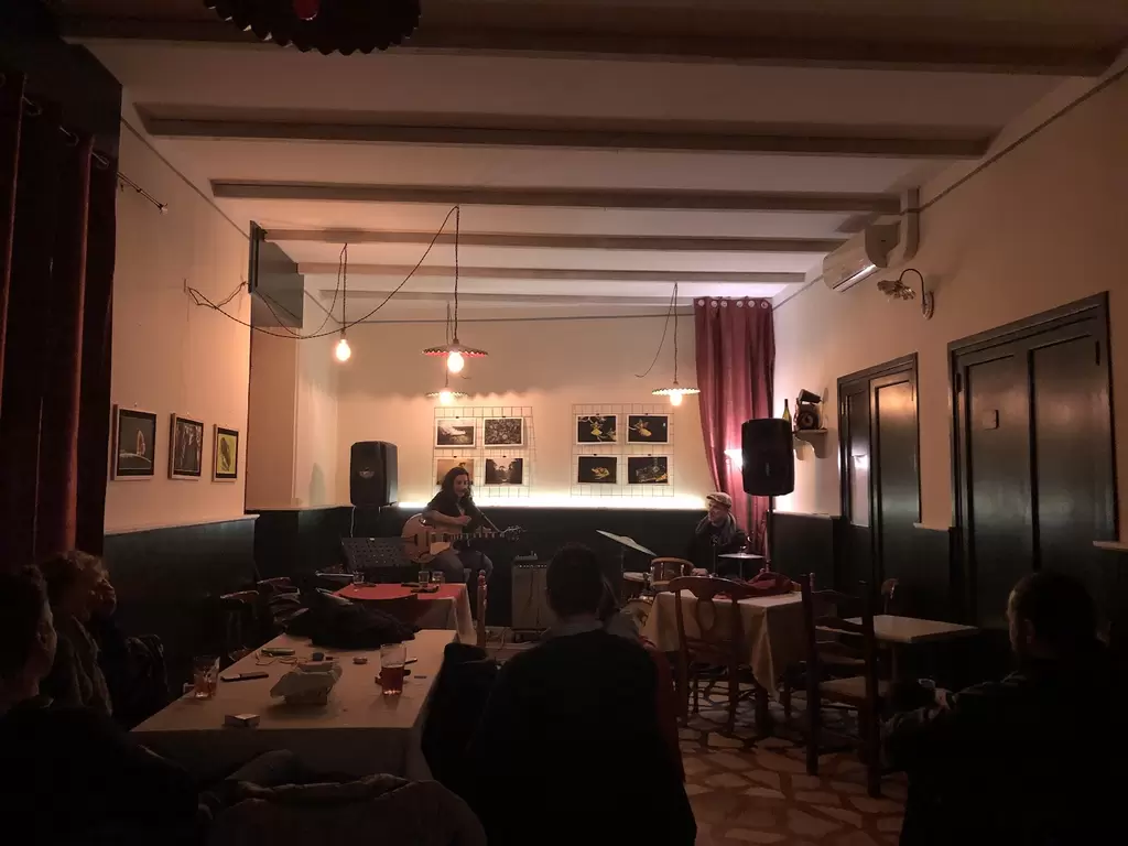 Sport, Fan and Food!