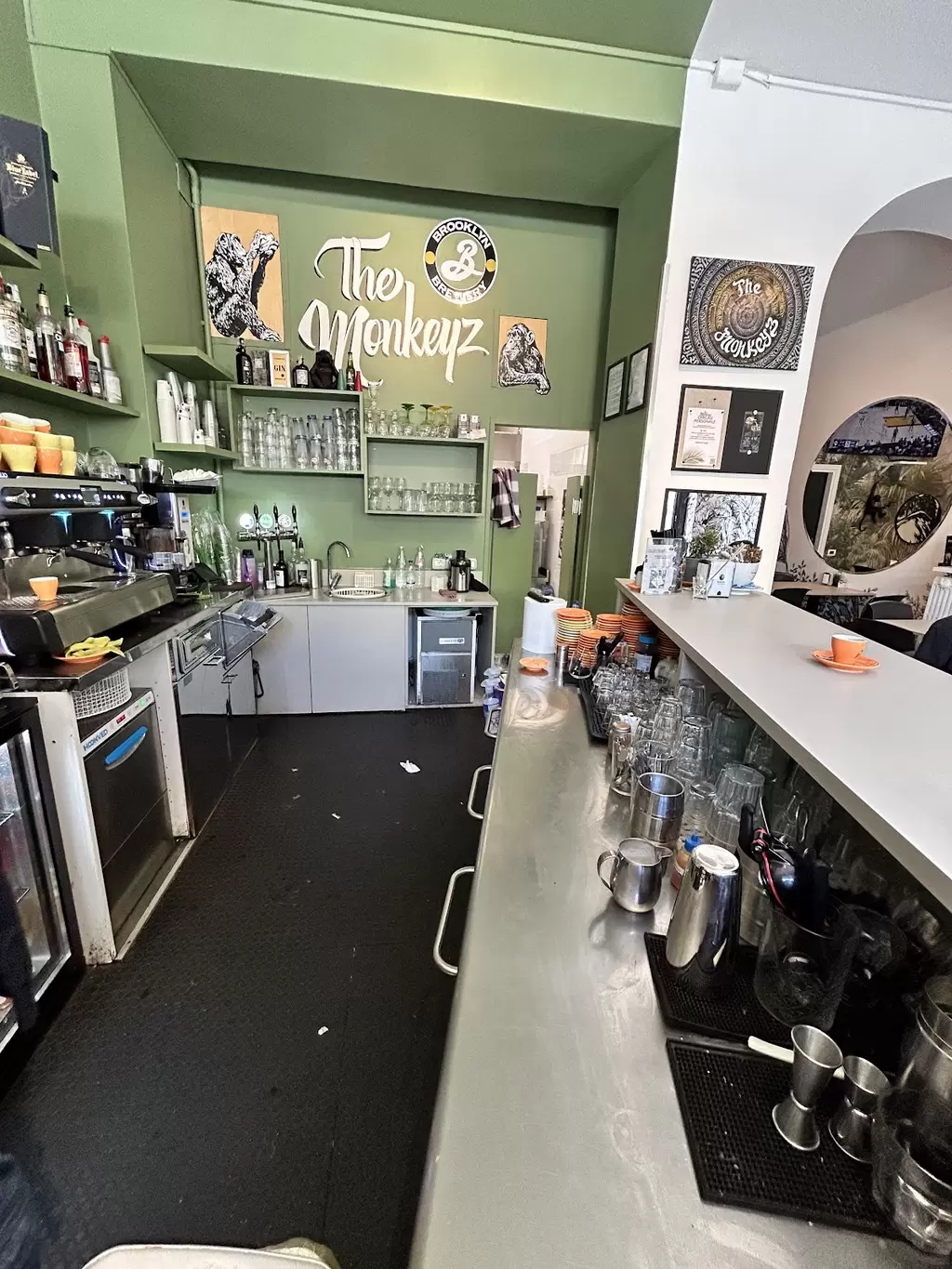 Bar The Monkeyz