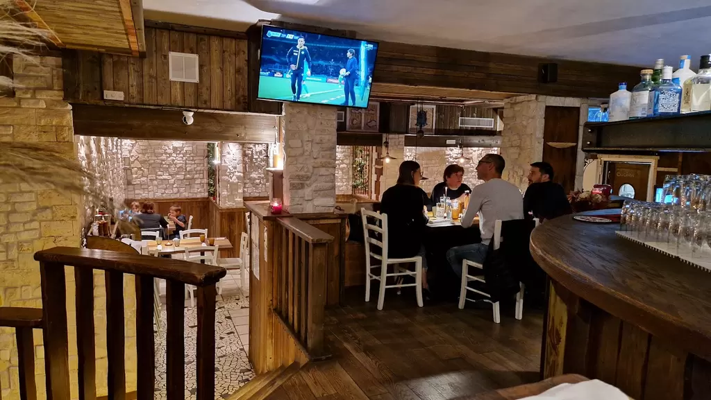 Sport, Fan and Food!