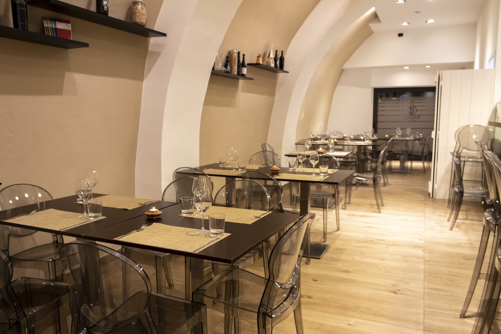 Aperitivo e panzerotti tra gli ulivi