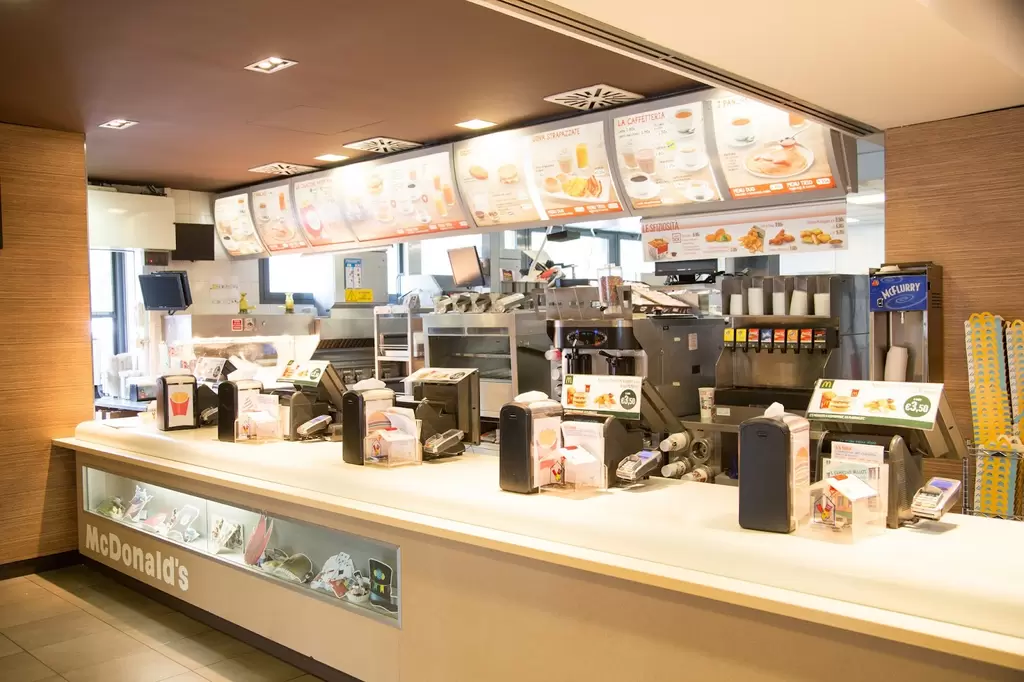 Cena da McDonald's Modena Ovest: 5 posti liberi