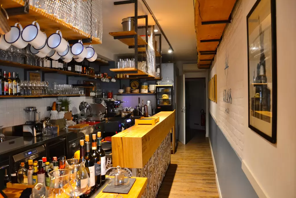 Grass Bar