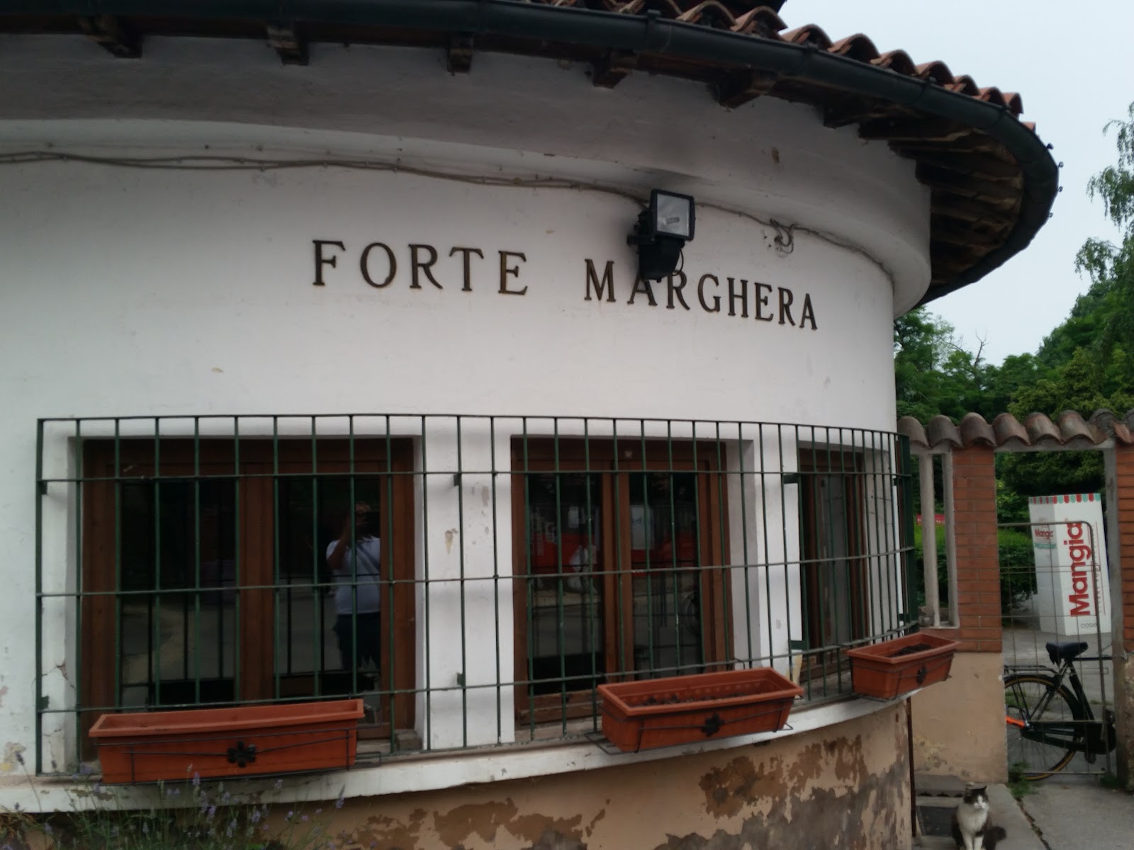 🌸 Pink Hour – Forte Marghera E