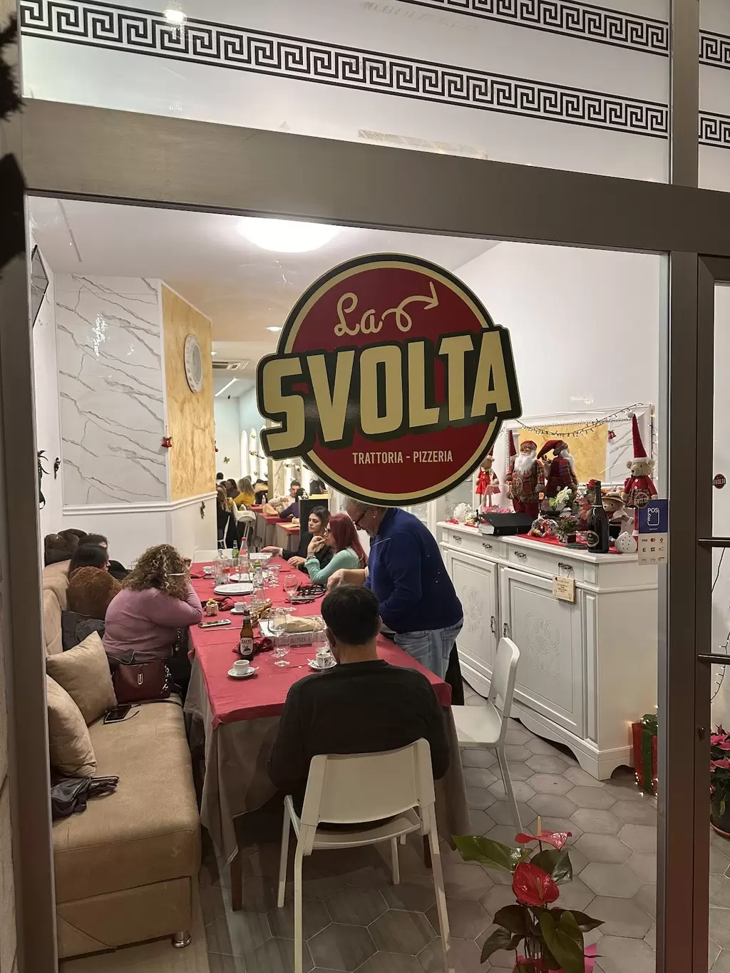 LA SVOLTA Trattoria-Pizzeria