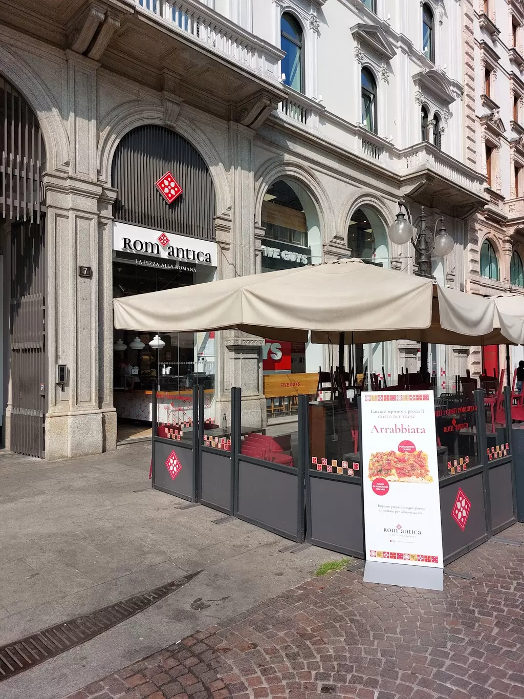 Rom'antica Milano Dante