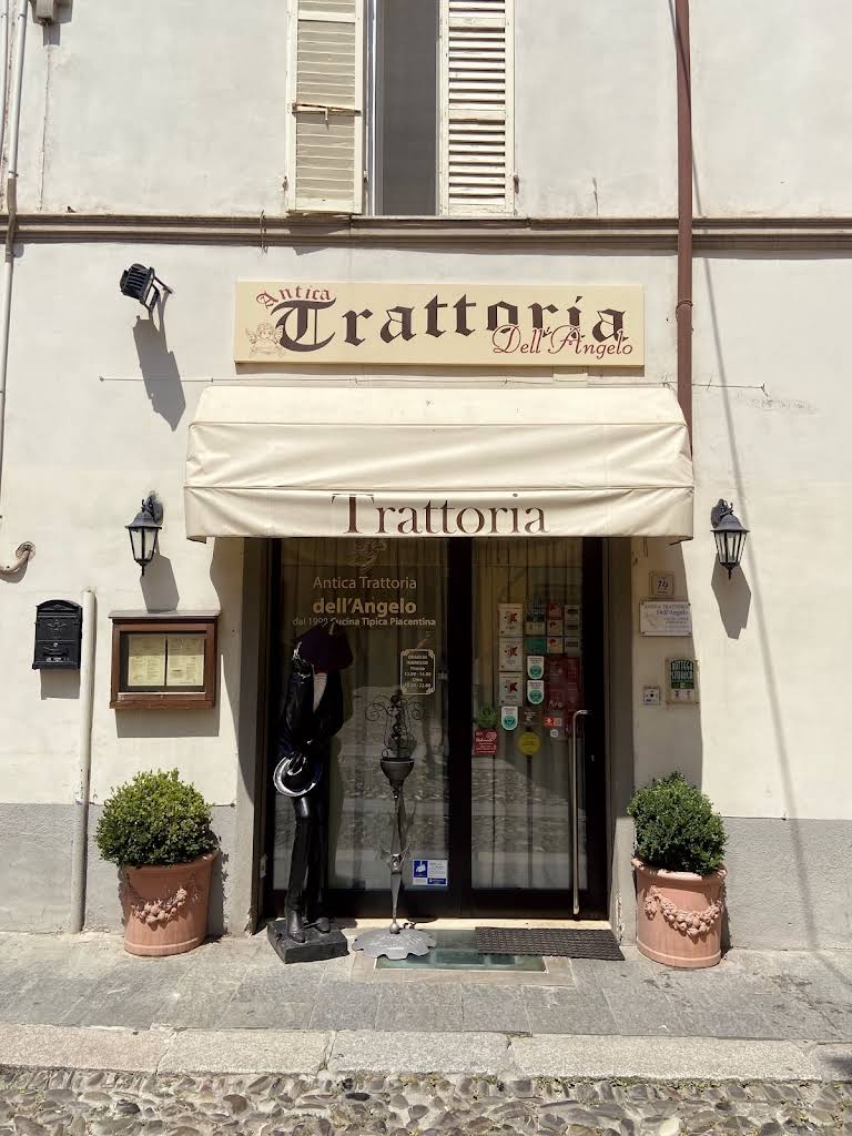 Cena da Antica Trattoria dell'Angelo: 6 posti liberi
