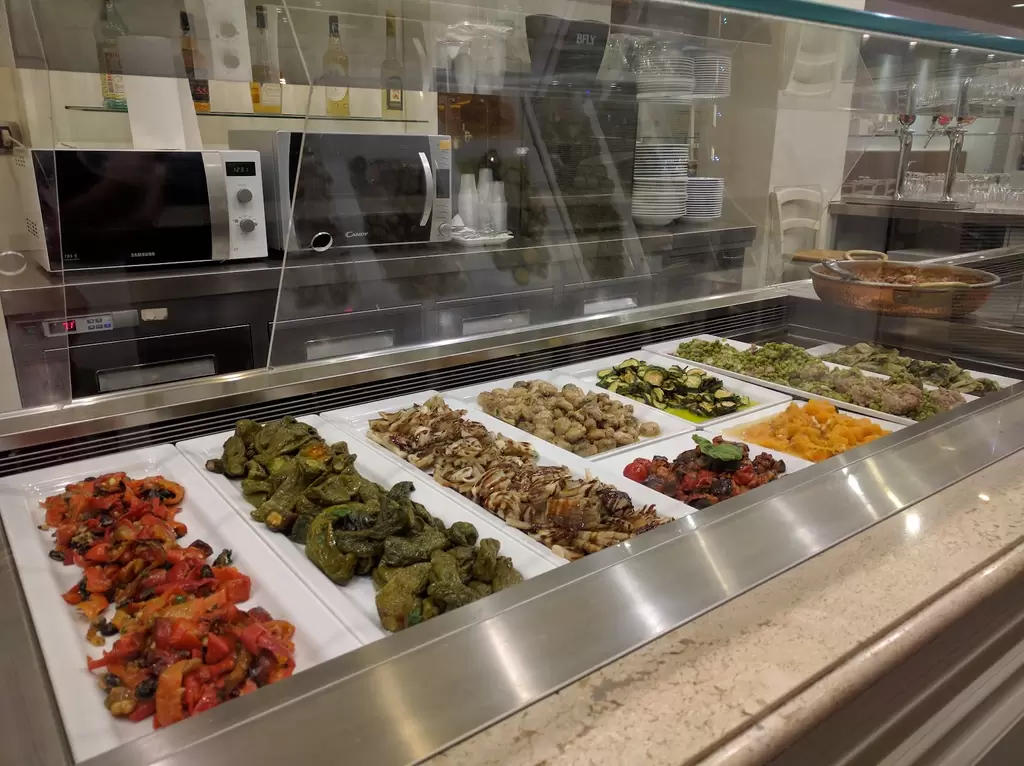 SERATA DR WHY: FUN & SPA