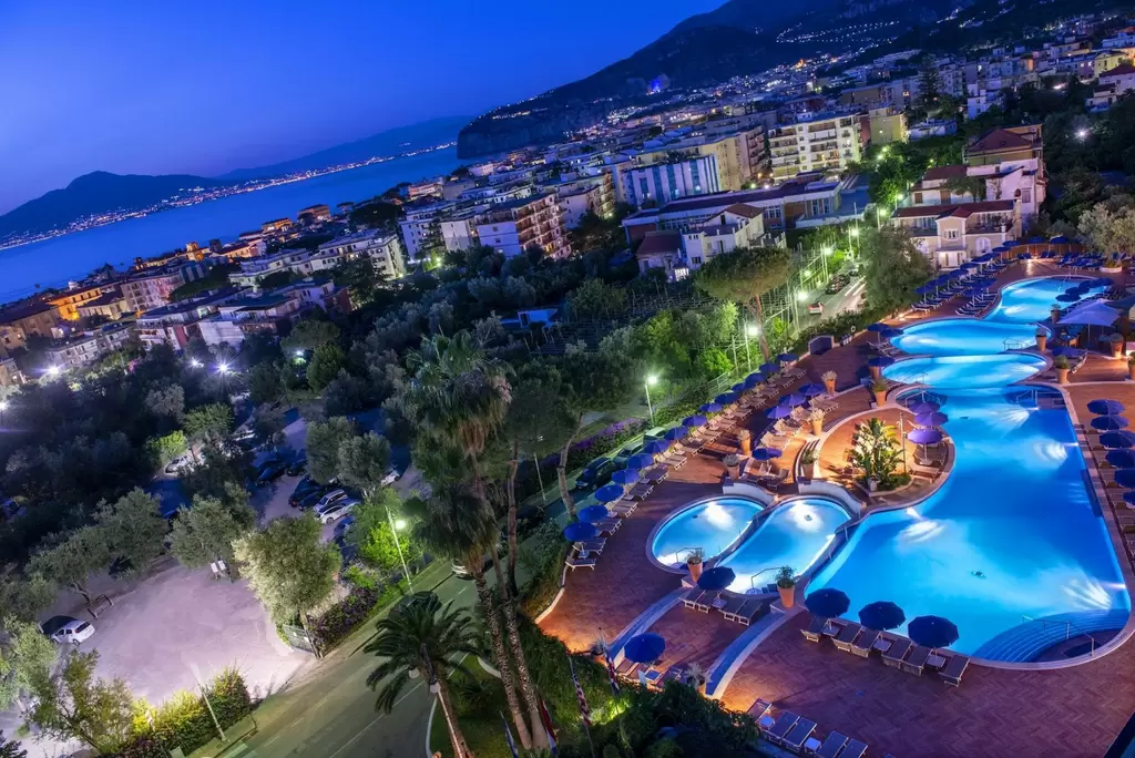 Cena da Hilton Sorrento Palace: 5 posti liberi