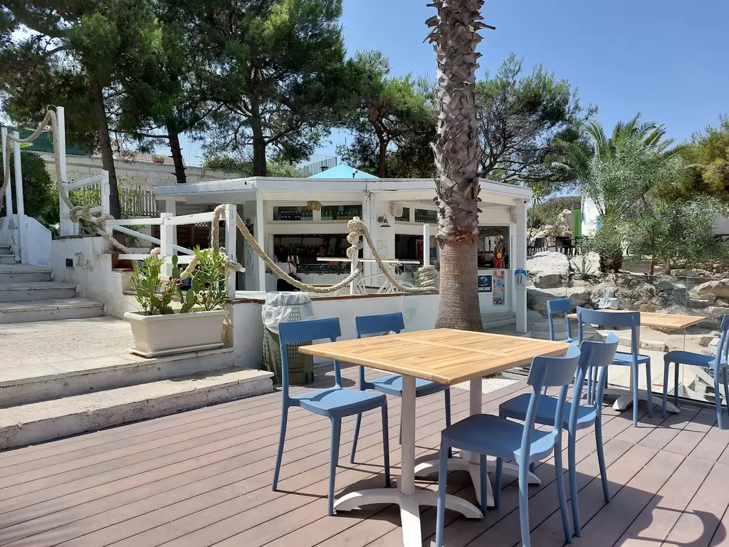 Tablo in spiaggia