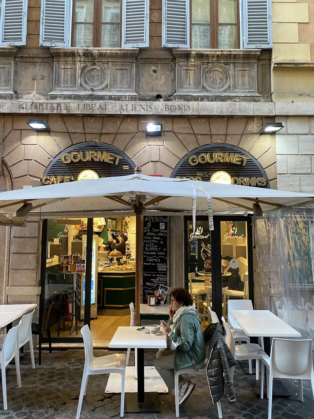 Gourmet Café Bistro