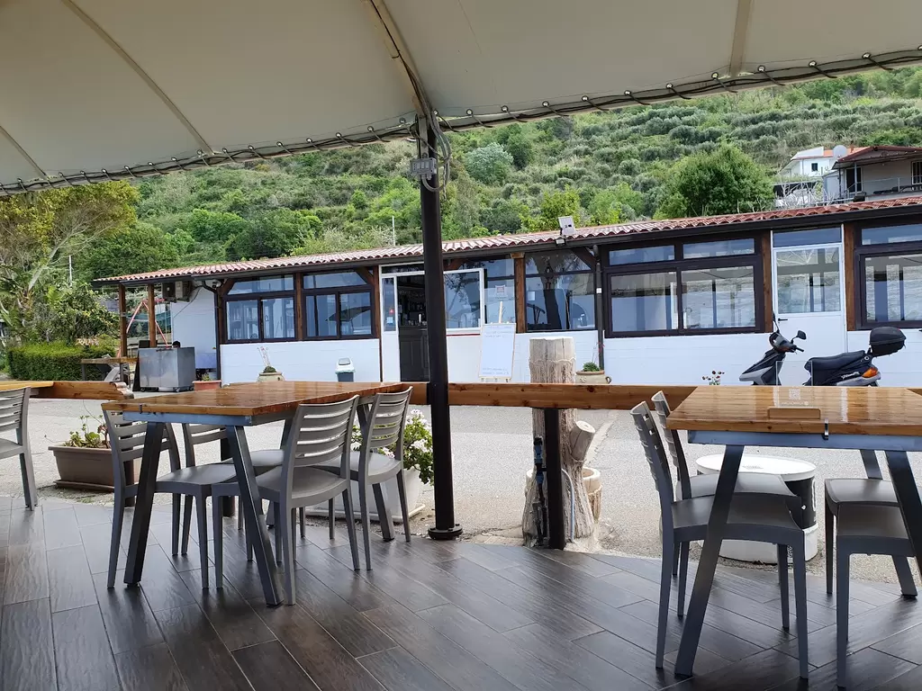 Lo Chalet Sul Mare S.a.s