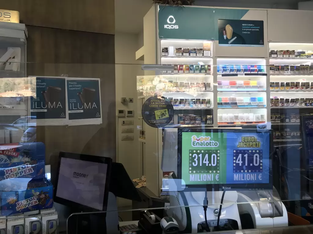 Giochi da tavolo da IQOS PARTNER - SSAX BAR, Marchirolo: 3 posti liberi
