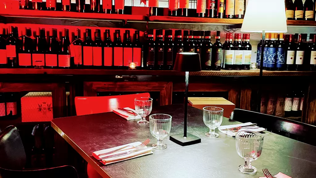 APERITIVO & CANDLELIGHT