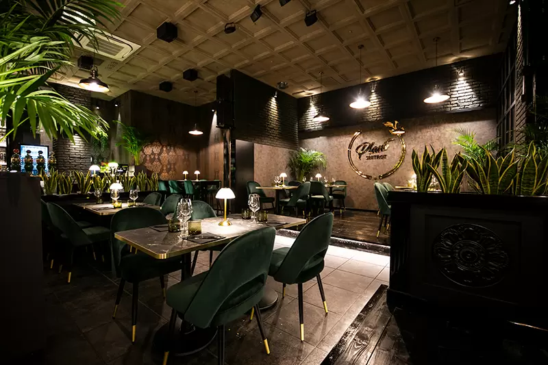 Tablo letterario da Plant Bistrot: 8 posti liberi