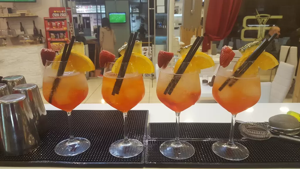 Fiaba Lounge Bar