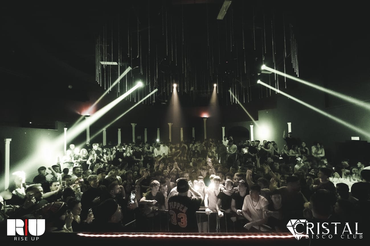 CRISTAL DISCO CLUB