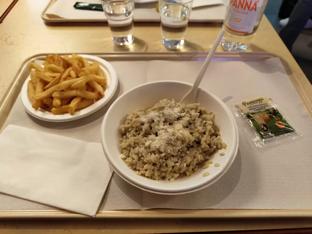 Sport, Fan and Food!