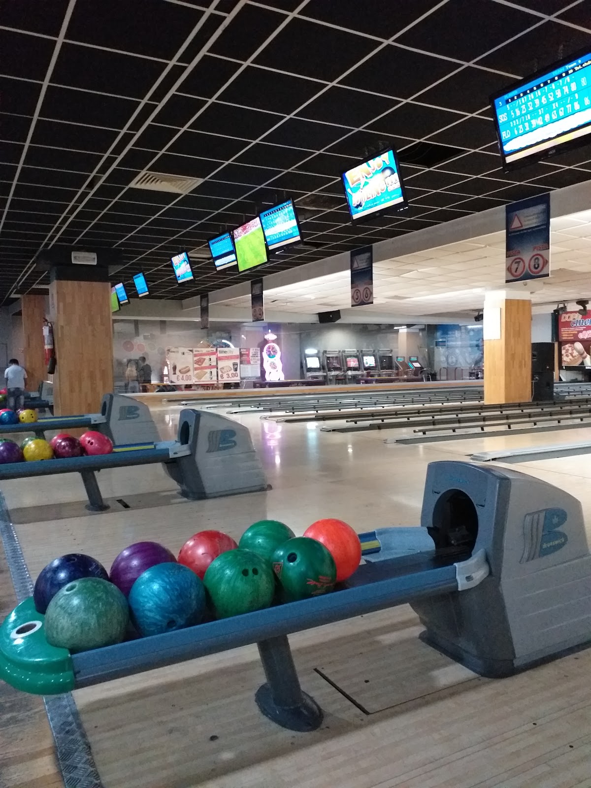 Sport, Fan and Food!