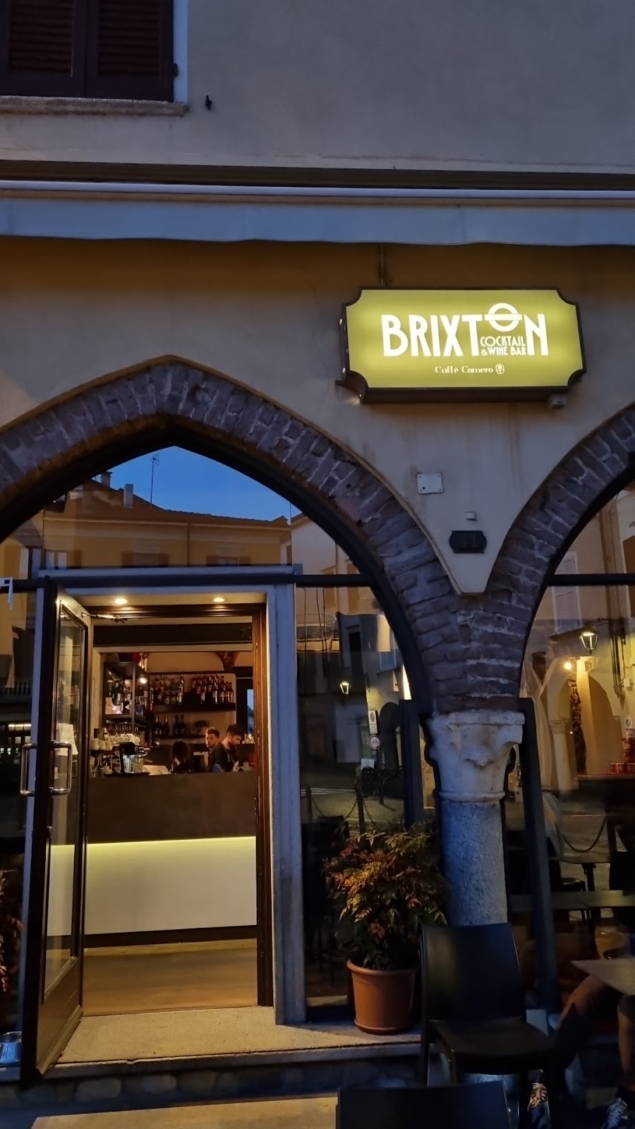 Cena da Brixton Wine Bar: 7 posti liberi