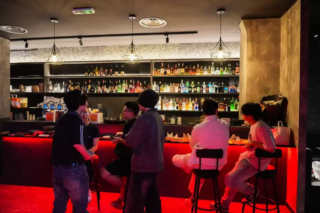 Apericena e karaoke 