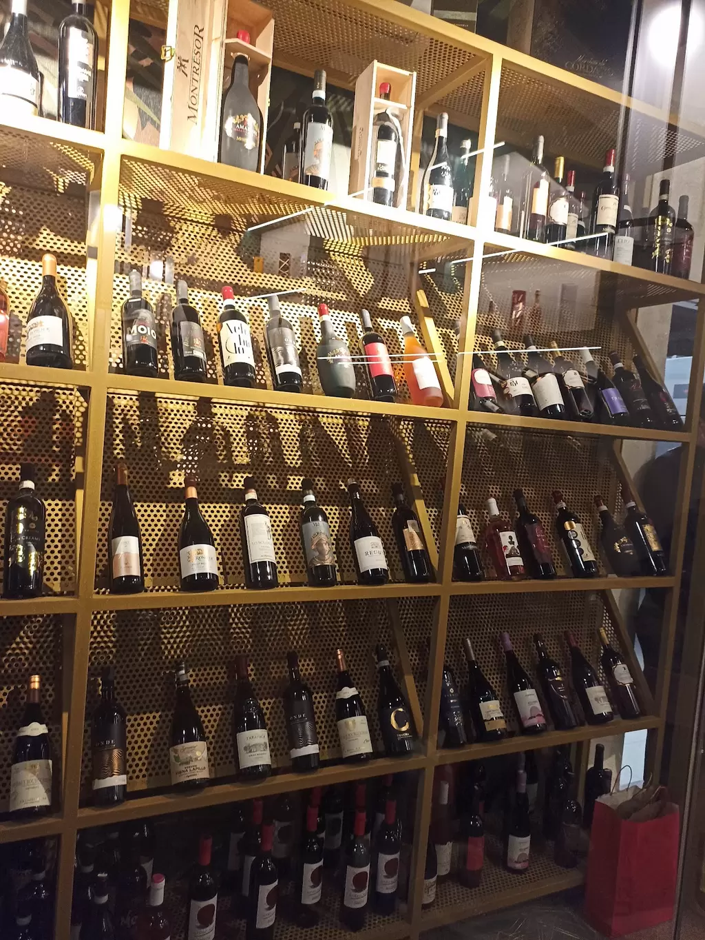 Cena da Magmarè | Tapas Wine & Cocktail Bar: 10 posti liberi