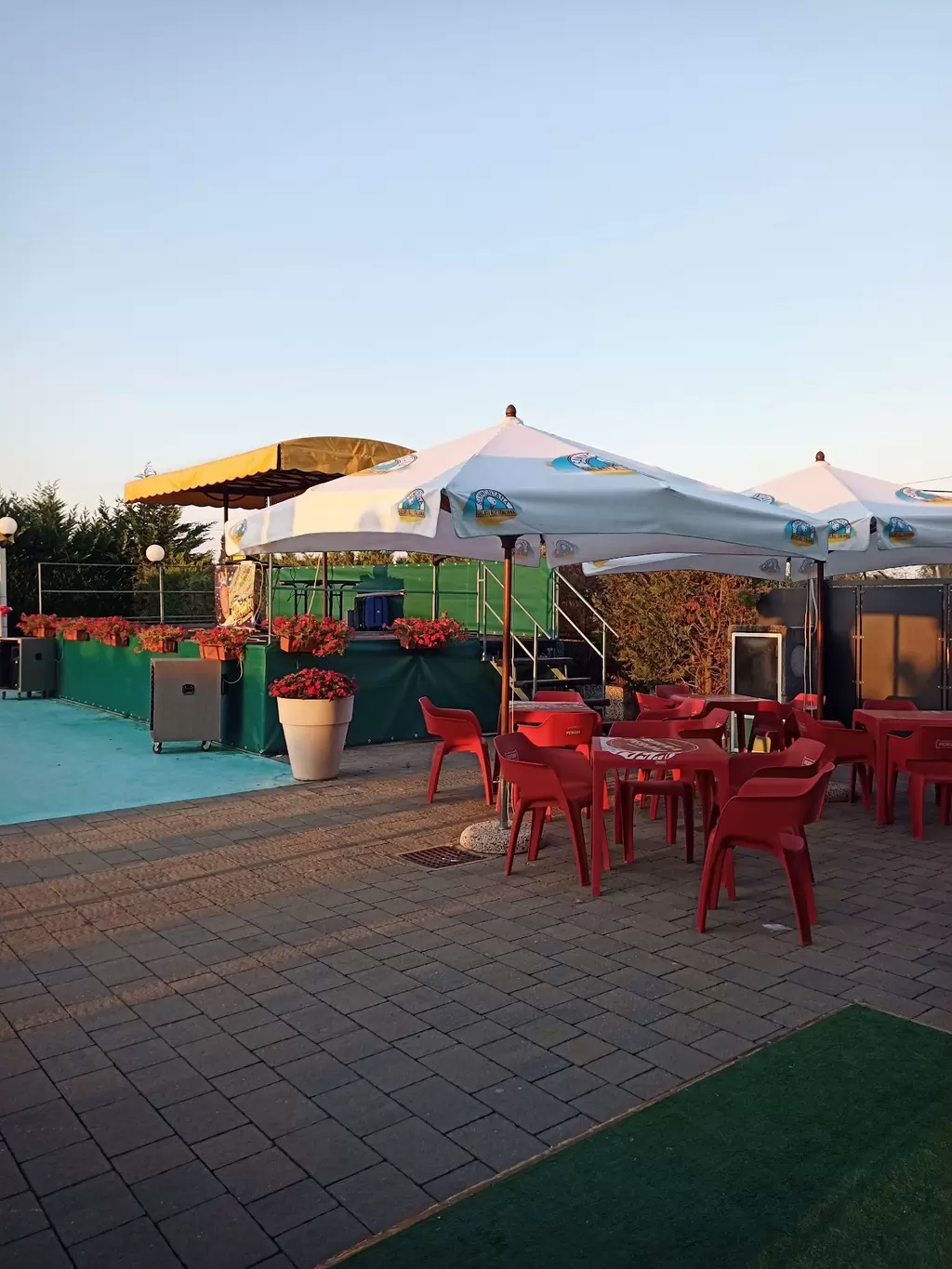 Cena, spettacolo, musica 360 