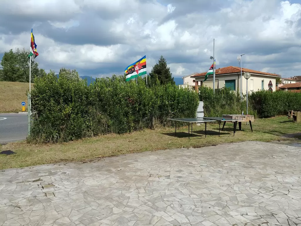 Presenta un amico/a single