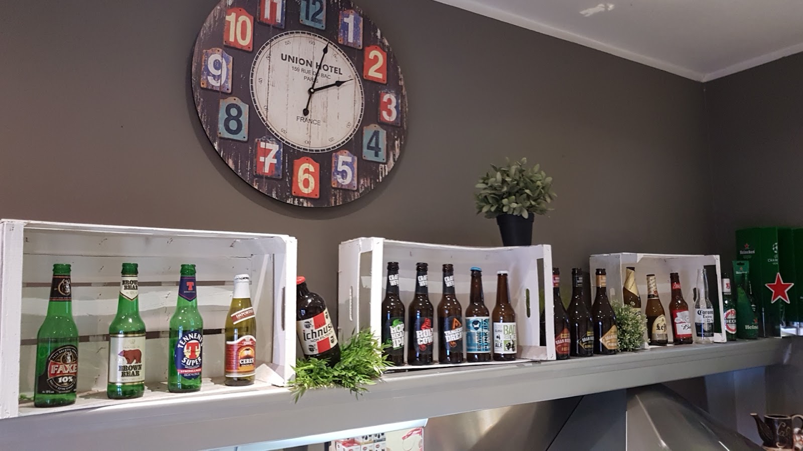 Bar Happy Hour