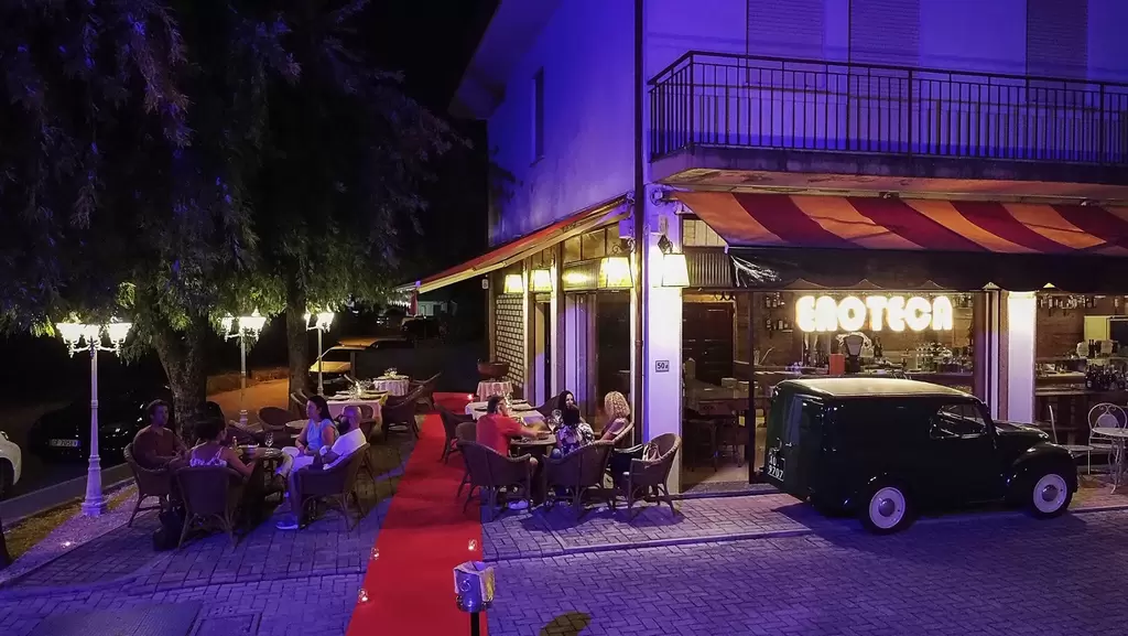 Solo per divini effimeri