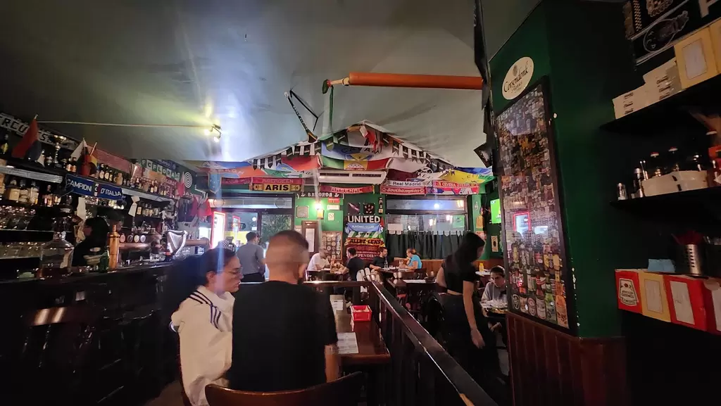 Sport, Fan and Food!