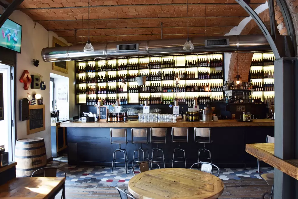 Sport, Fan and Food!