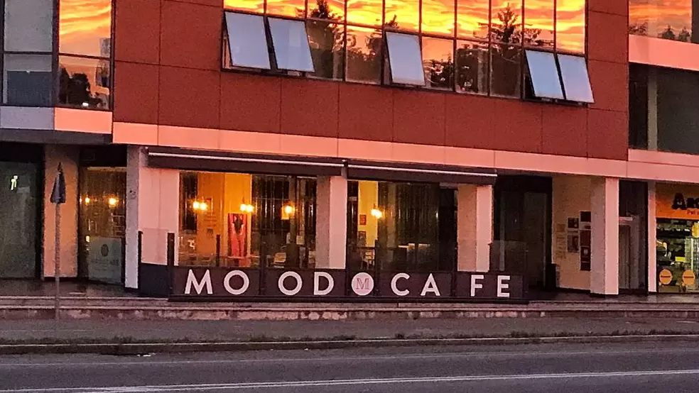 Aperitivo da Mood Café: 2 posti liberi