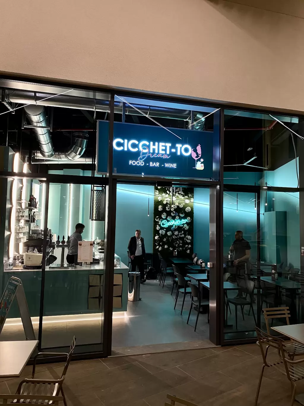 SOFT CLUBBING 10:00-15:00 🥐🍹☀️