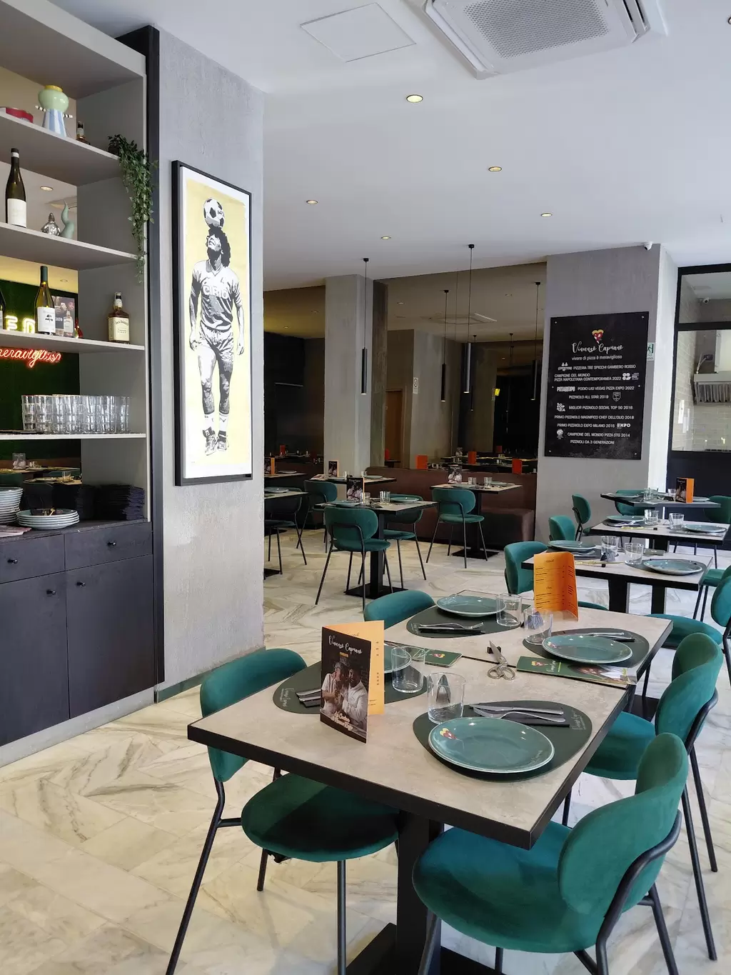 Cena da Pizzeria Vincenzo Capuano Avellino: 8 posti liberi