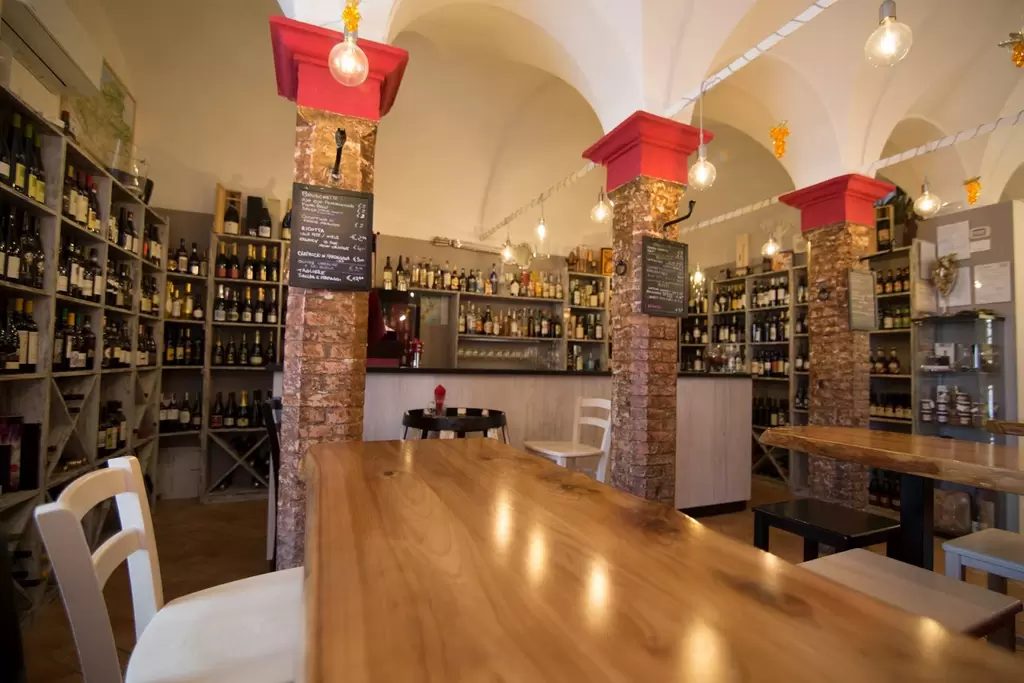 Uscita fuori porta da Rossointenso Enoteca Ristorante: 1 posto libero