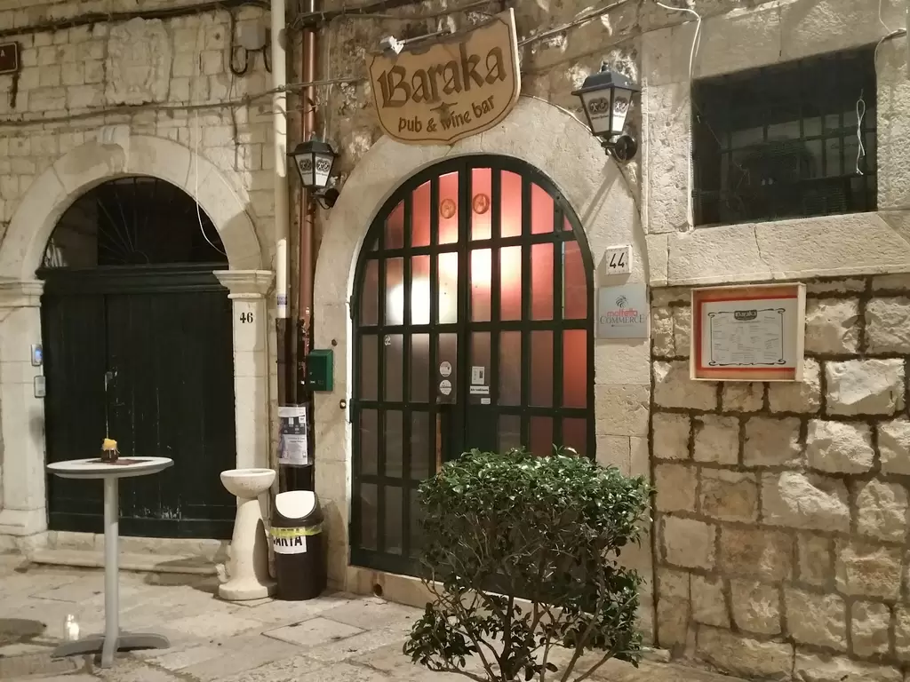 Cena da Baraka Pub&Wine Bar: 7 posti liberi