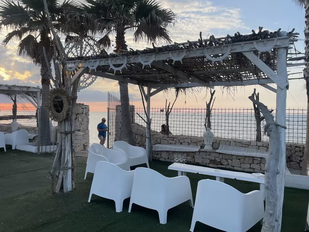 Tablo in spiaggia