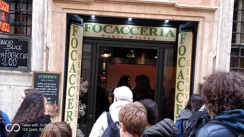 Focacceria e pizza Ponte Pietra